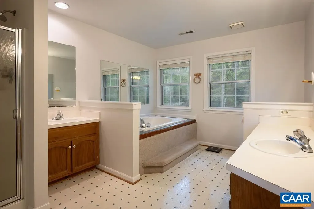 75 Hickory Lane Charlottesville VA 22911