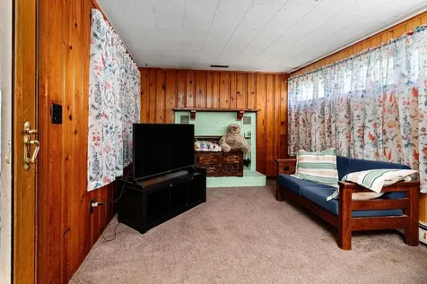 1502 Armstrong Avenue Staunton VA 24401