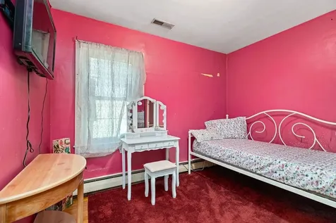 1502 Armstrong Avenue Staunton VA 24401