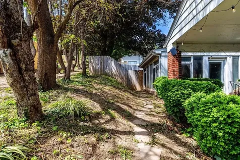 1502 Armstrong Avenue Staunton VA 24401