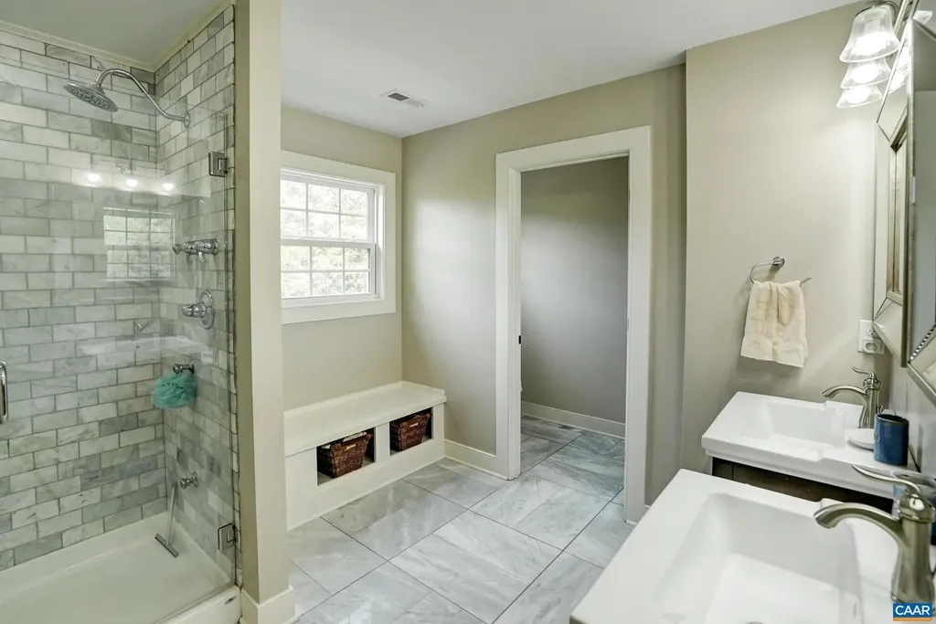 3324 Morgantown Road Ivy VA 22903