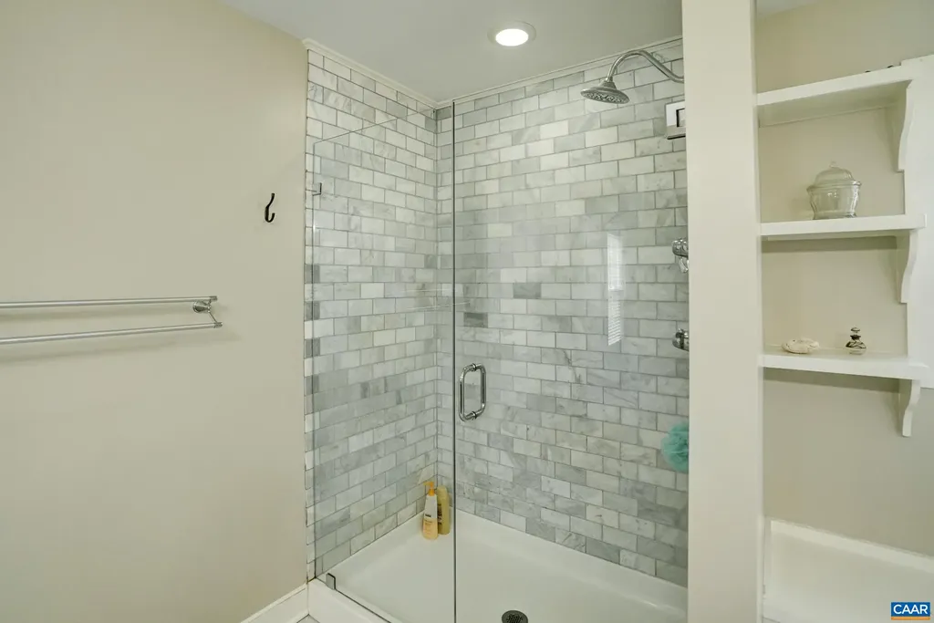 3324 Morgantown Road Ivy VA 22903