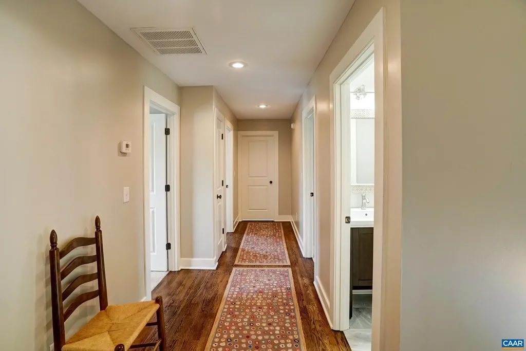 3324 Morgantown Road Ivy VA 22903