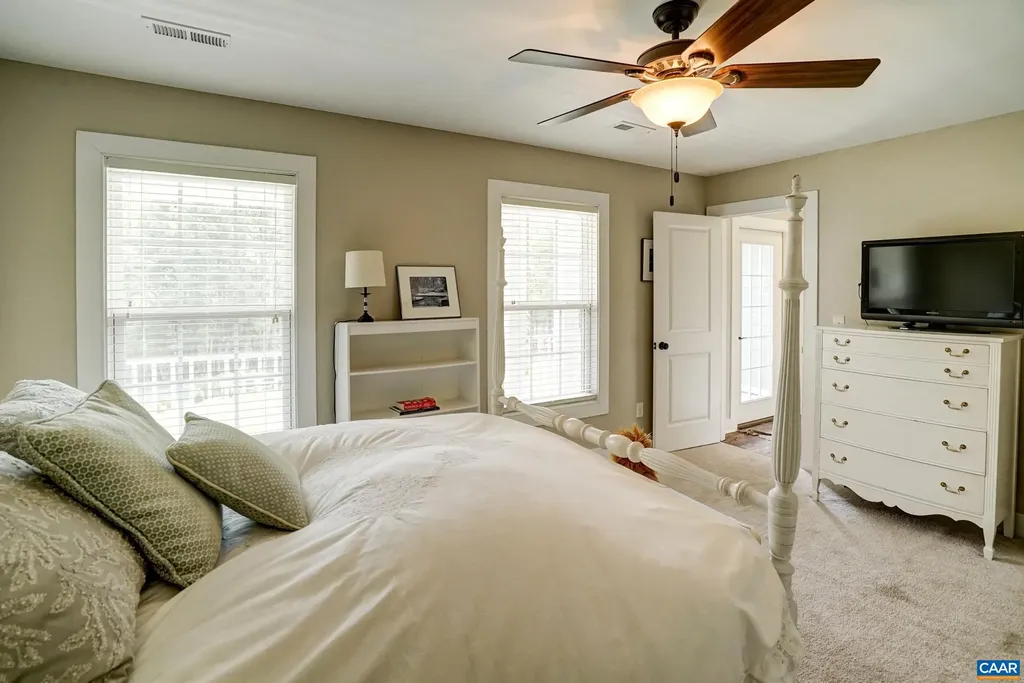 3324 Morgantown Road Ivy VA 22903