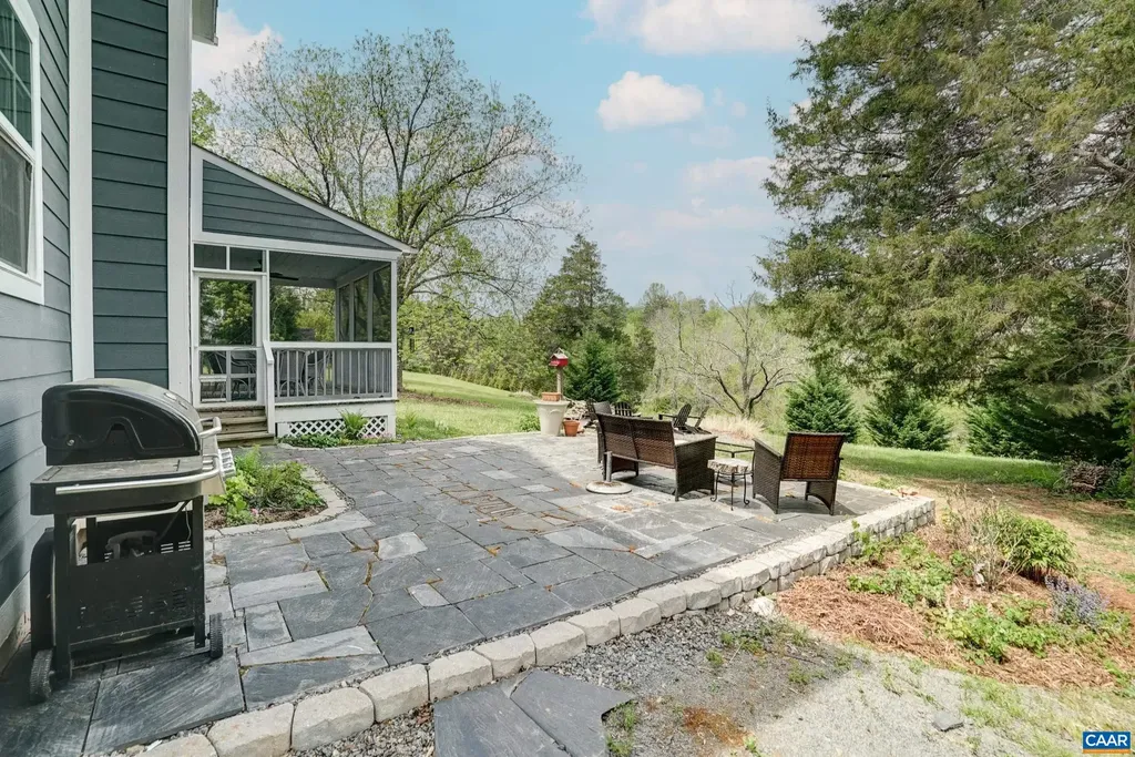 3324 Morgantown Road Ivy VA 22903