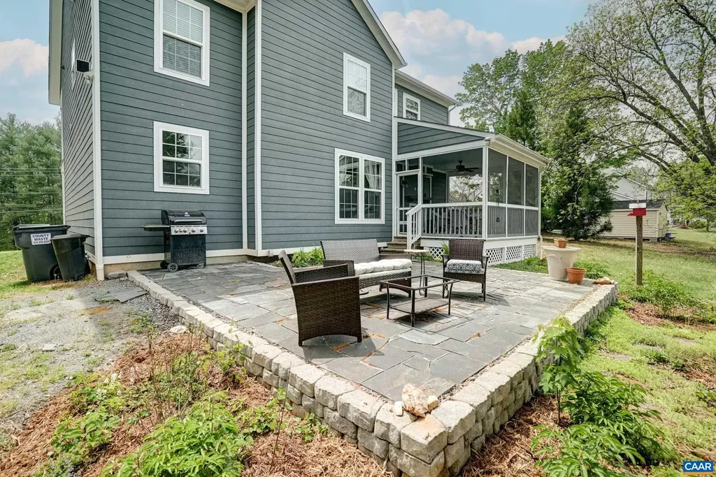 3324 Morgantown Road Ivy VA 22903