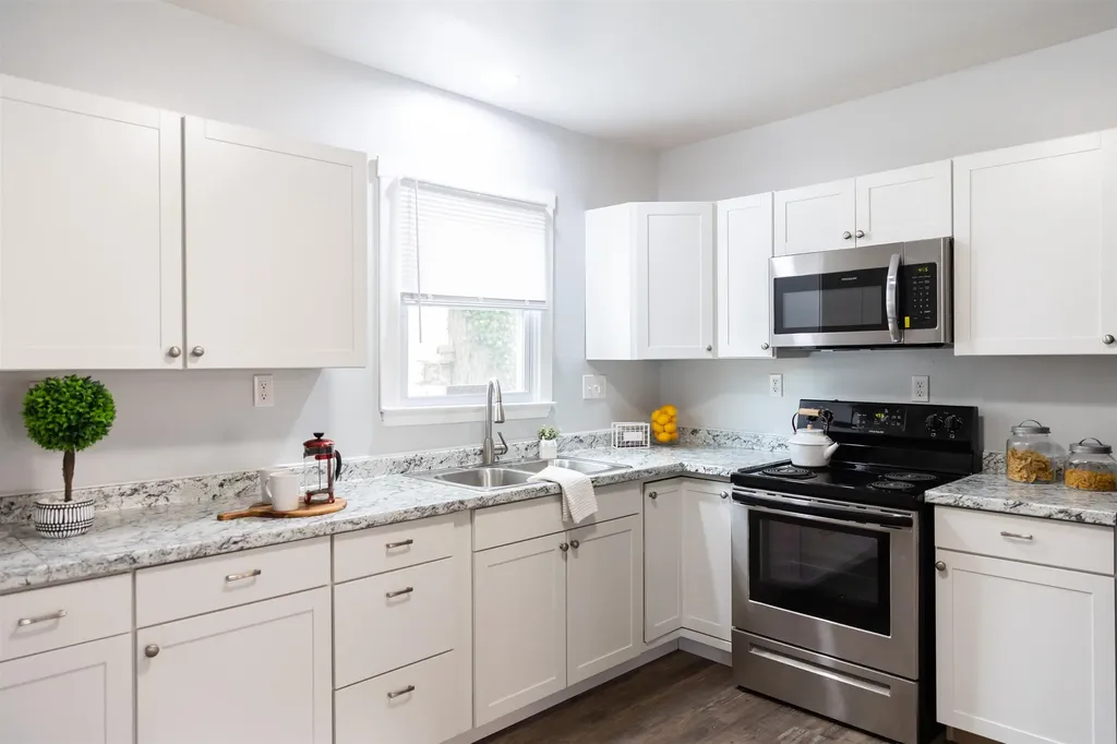 825 29th Street W Buena Vista VA 24416