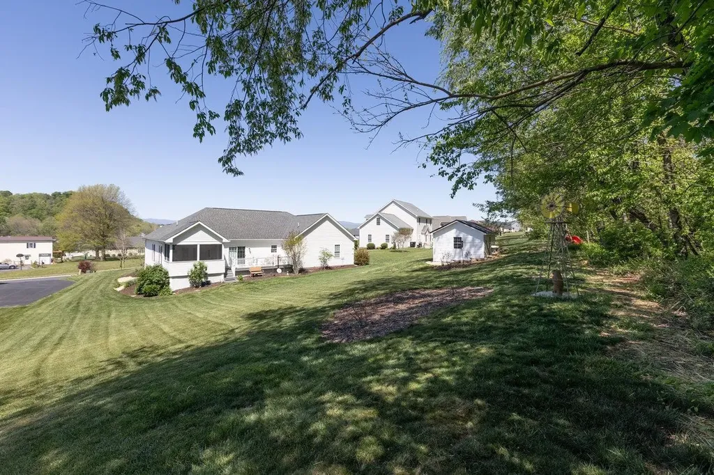 102 Millview Drive Bridgewater VA 22812