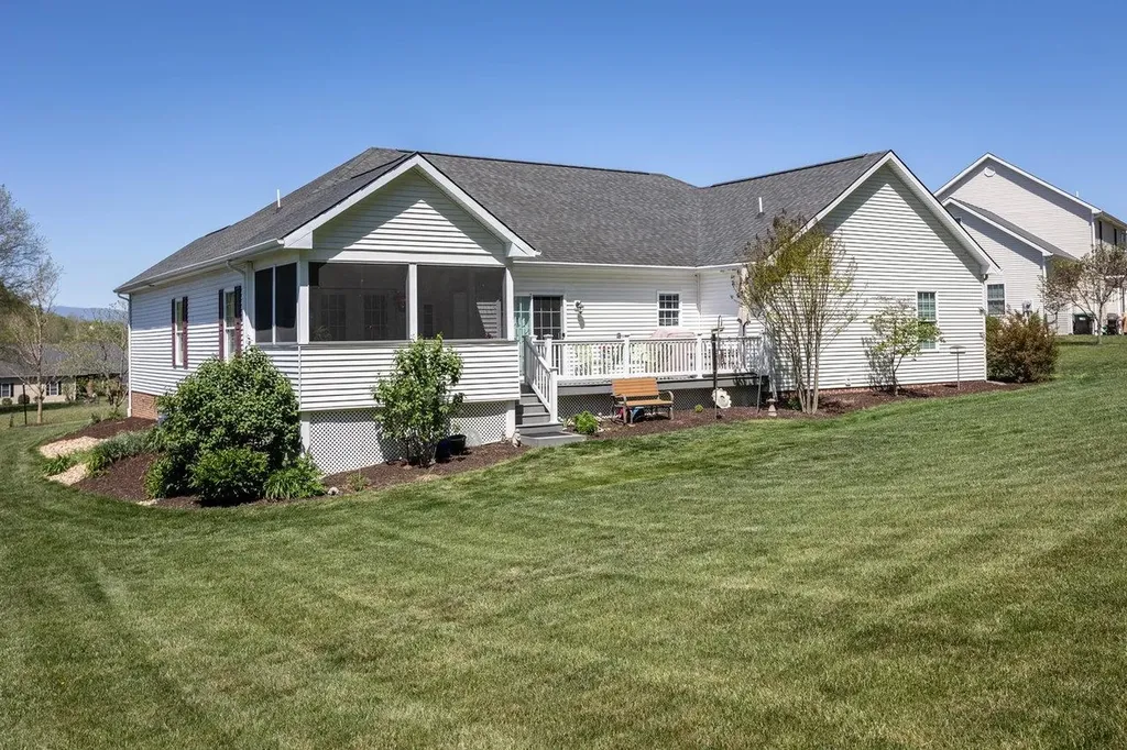 102 Millview Drive Bridgewater VA 22812