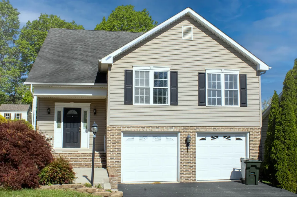 502 Ritchie Boulevard Staunton VA 24401
