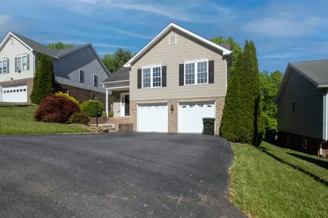 502 Ritchie Boulevard Staunton VA 24401