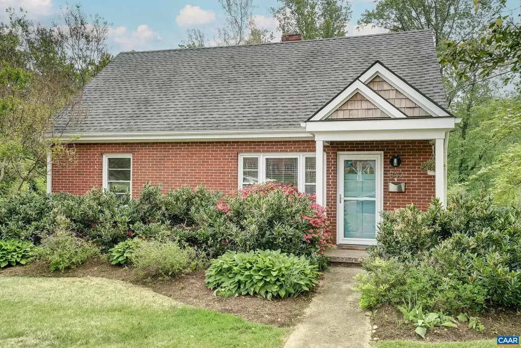 807 Hillcrest Road Charlottesville VA 22903