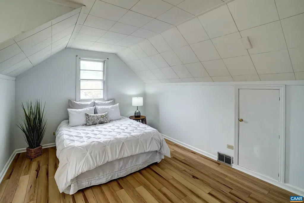 807 Hillcrest Road Charlottesville VA 22903