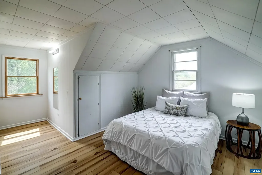 807 Hillcrest Road Charlottesville VA 22903