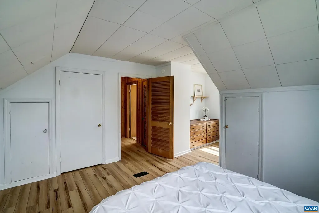 807 Hillcrest Road Charlottesville VA 22903