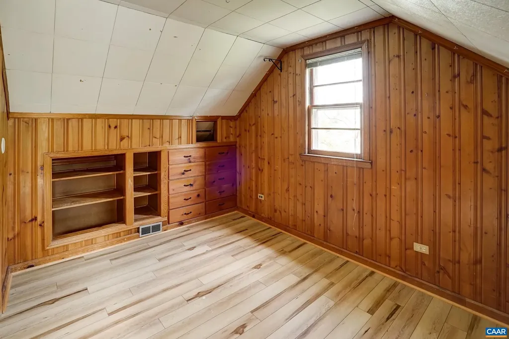 807 Hillcrest Road Charlottesville VA 22903