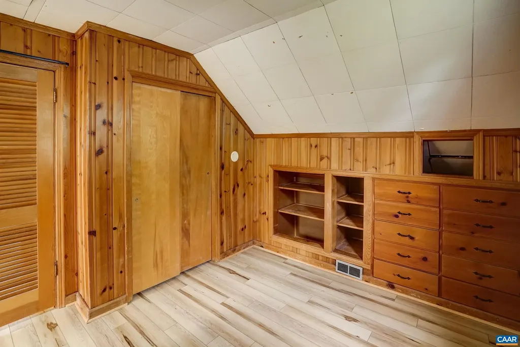 807 Hillcrest Road Charlottesville VA 22903