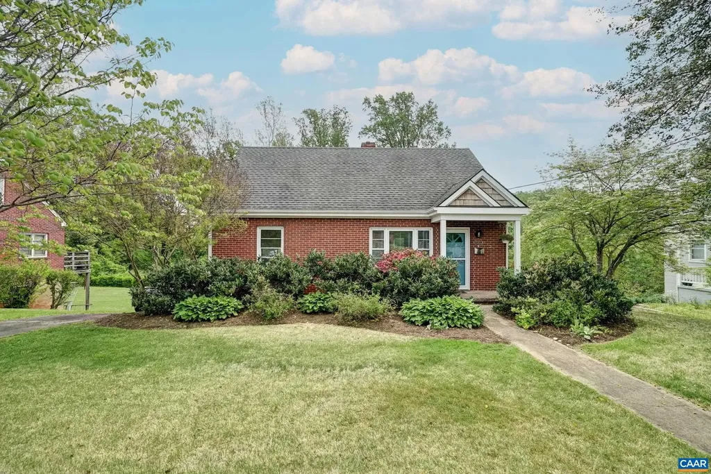 807 Hillcrest Road Charlottesville VA 22903