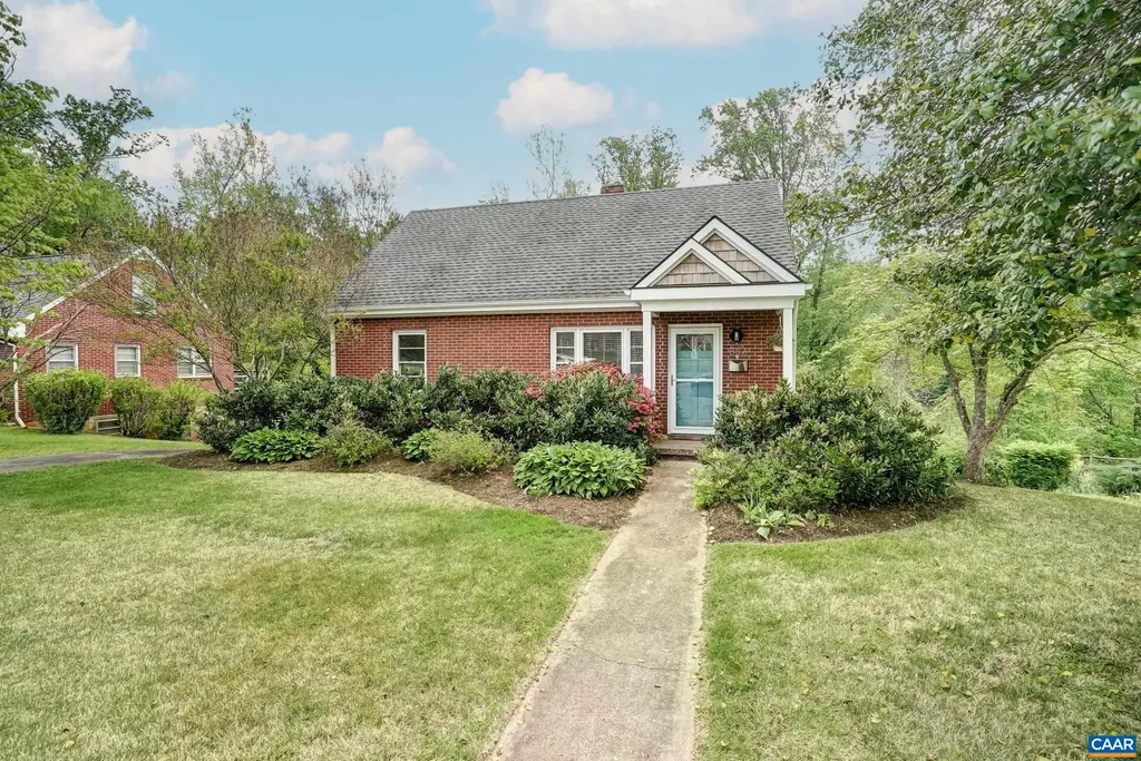 807 Hillcrest Road Charlottesville VA 22903