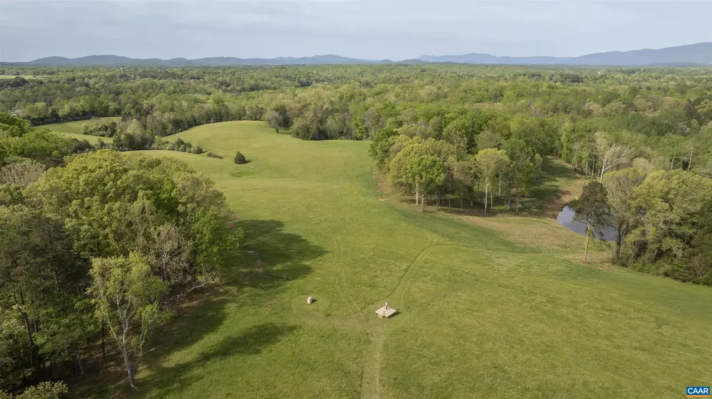 3729 A Reas Ford Lane Earlysville VA 22936