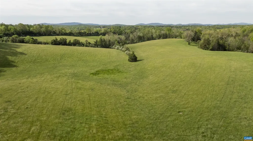 3729 A Reas Ford Lane Earlysville VA 22936