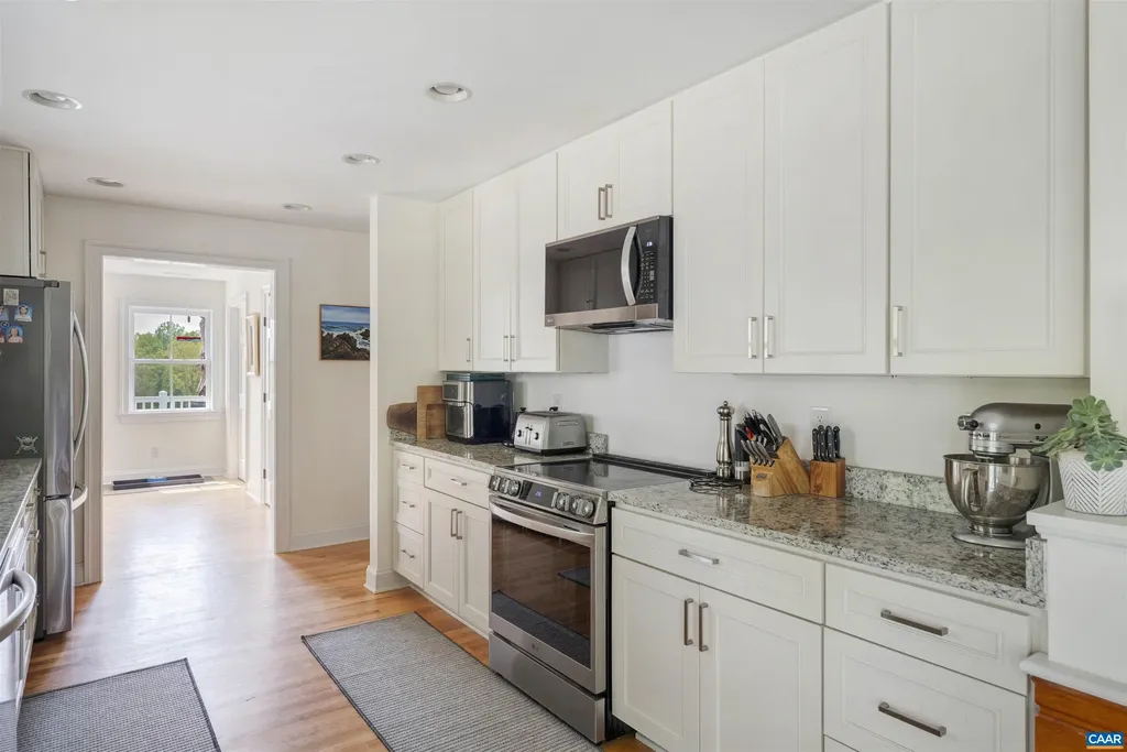 3729 A Reas Ford Lane Earlysville VA 22936