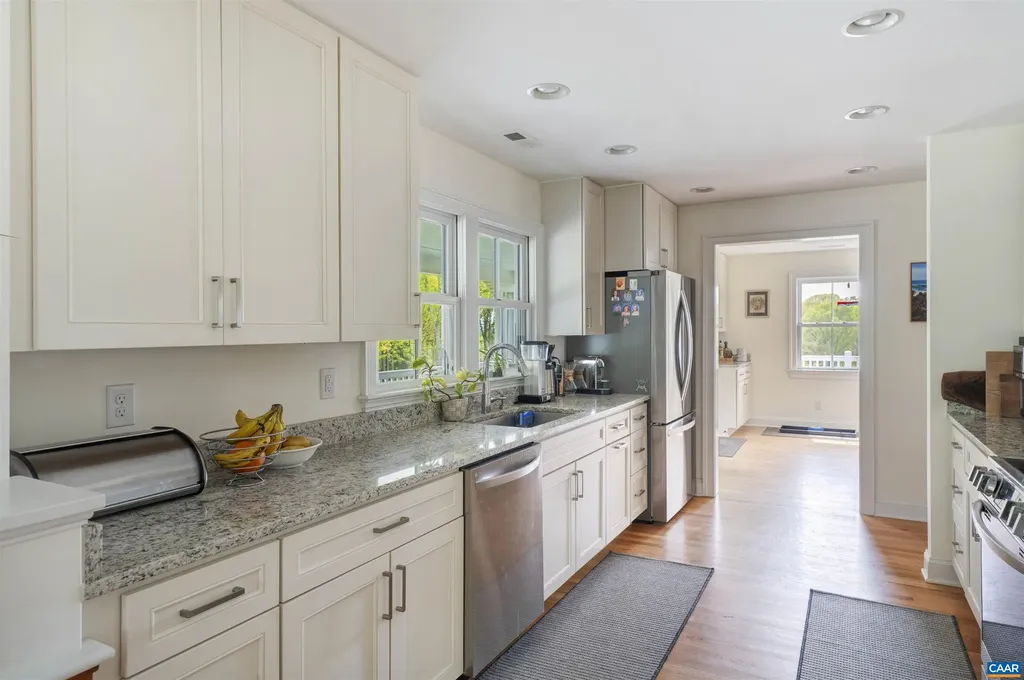 3729 A Reas Ford Lane Earlysville VA 22936