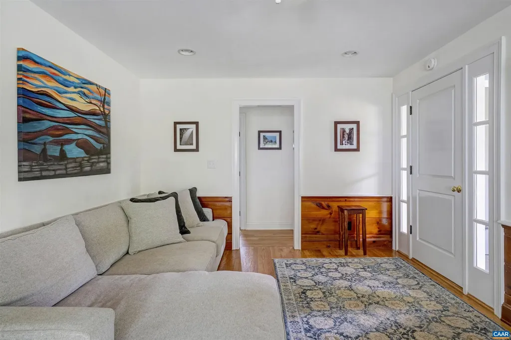 3729 A Reas Ford Lane Earlysville VA 22936