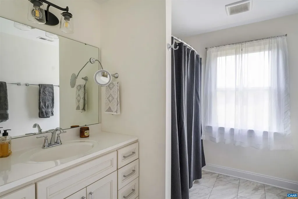 3729 A Reas Ford Lane Earlysville VA 22936