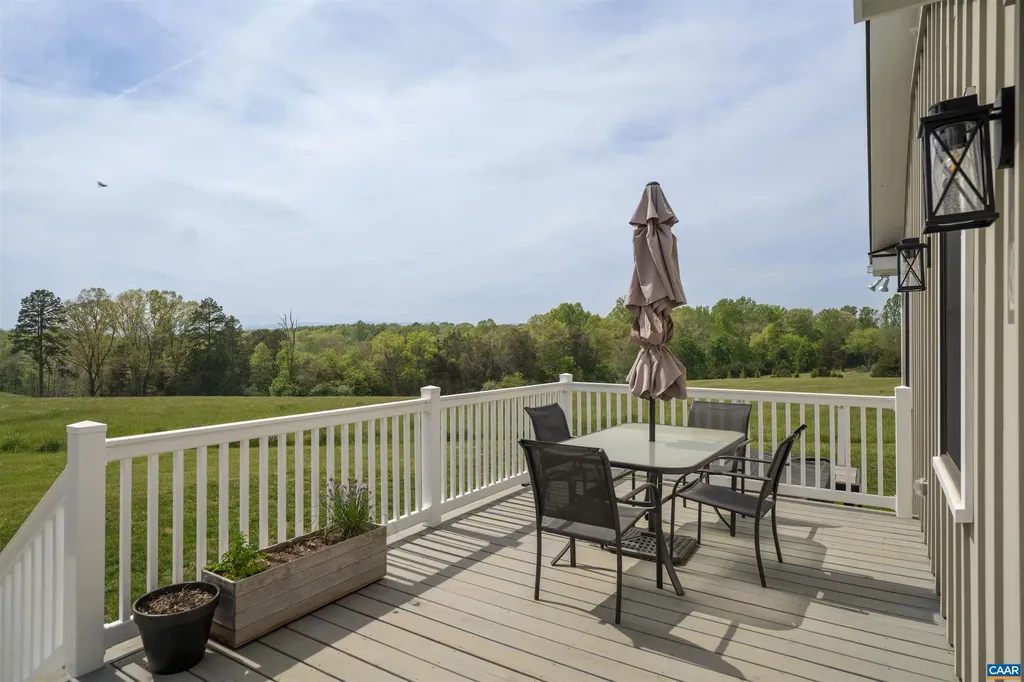 3729 A Reas Ford Lane Earlysville VA 22936