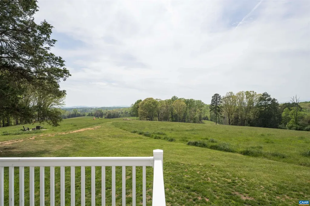 3729 A Reas Ford Lane Earlysville VA 22936