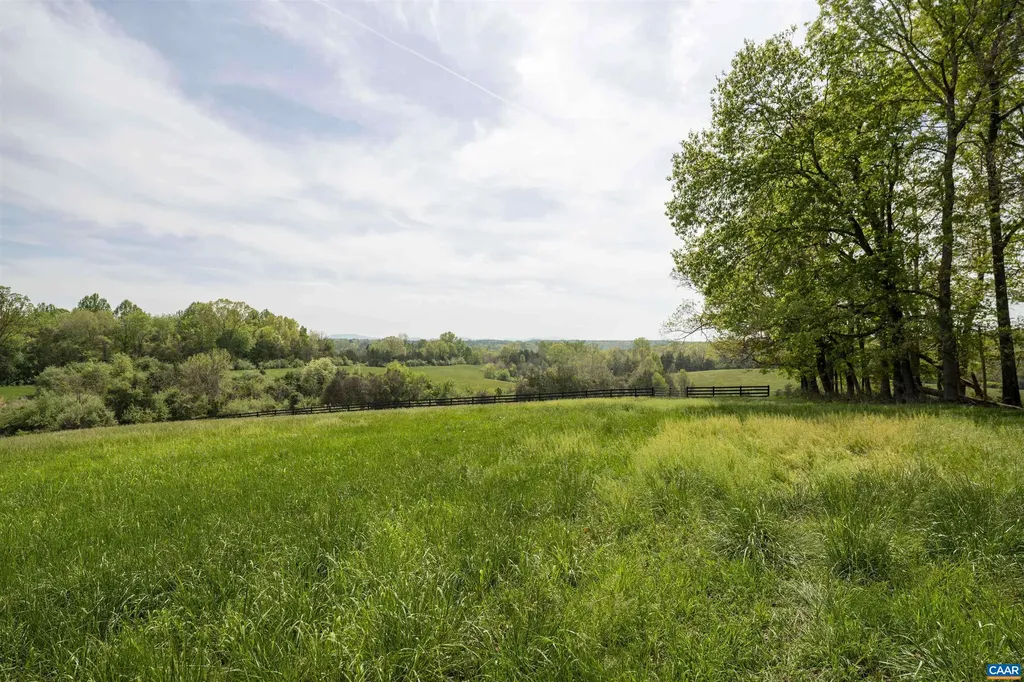 3729 A Reas Ford Lane Earlysville VA 22936