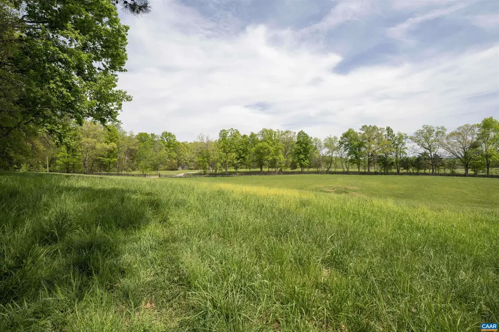 3729 A Reas Ford Lane Earlysville VA 22936