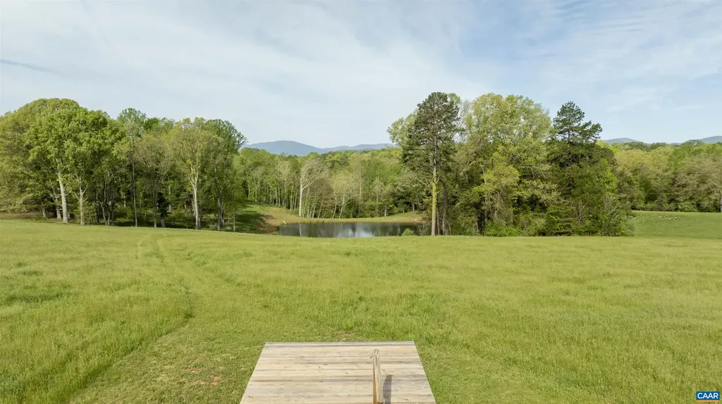 3729 A Reas Ford Lane Earlysville VA 22936