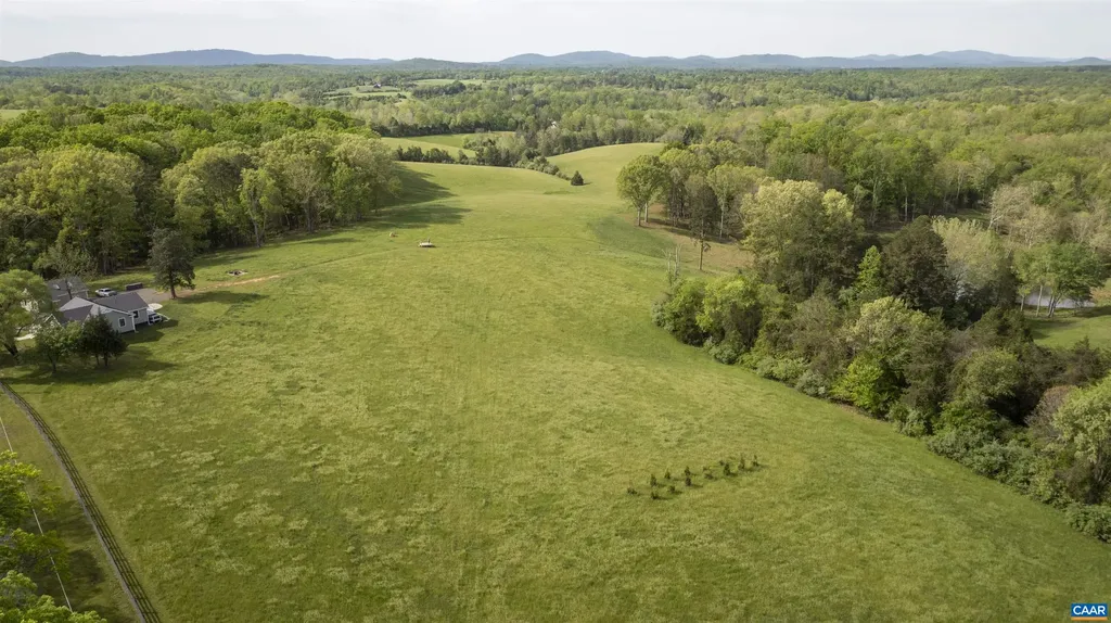 3729 A Reas Ford Lane Earlysville VA 22936