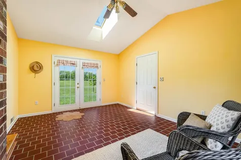 137 Misty Trail Waynesboro VA 22980