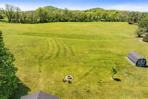 137 Misty Trail Waynesboro VA 22980