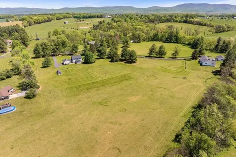 137 Misty Trail Waynesboro VA 22980