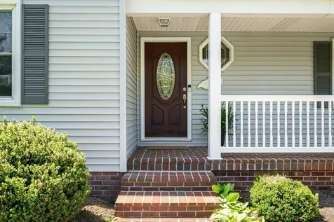 137 Misty Trail Waynesboro VA 22980