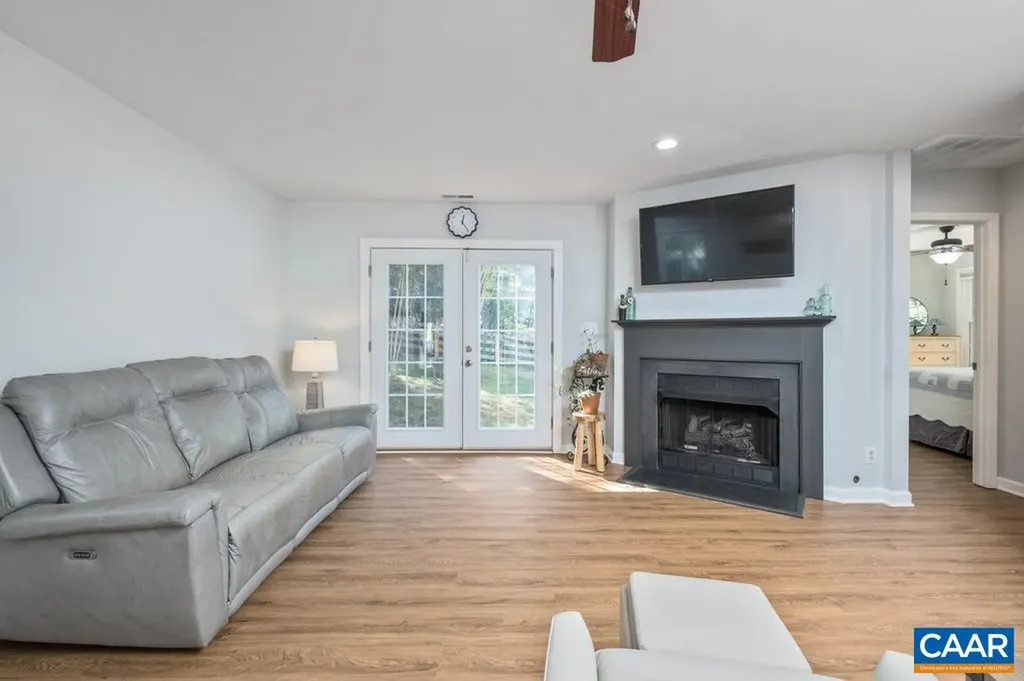 217 Blackthorn Lane Charlottesville VA 22902