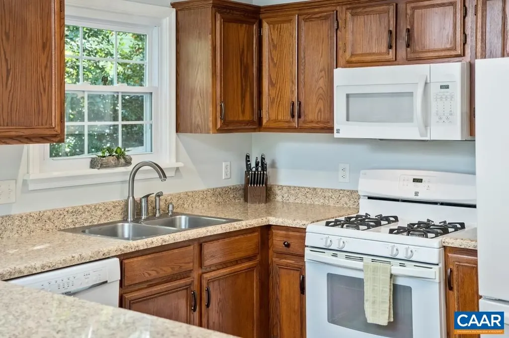 217 Blackthorn Lane Charlottesville VA 22902