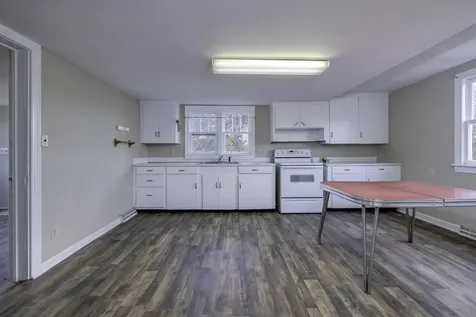 11904 North Valley Pike Broadway VA 22815