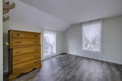 11904 North Valley Pike Broadway VA 22815