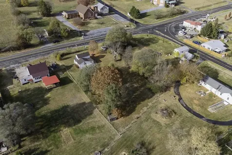 11904 North Valley Pike Broadway VA 22815