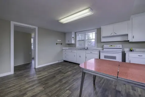 11904 North Valley Pike Broadway VA 22815