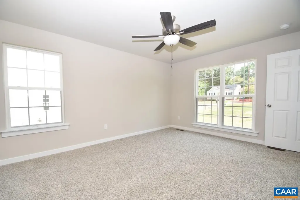 12 Derosa Court Palmyra VA 22963