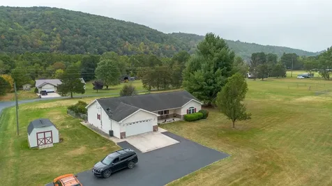 3496 Petersburg Pike Franklin WV 26807