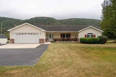 3496 Petersburg Pike Franklin WV 26807