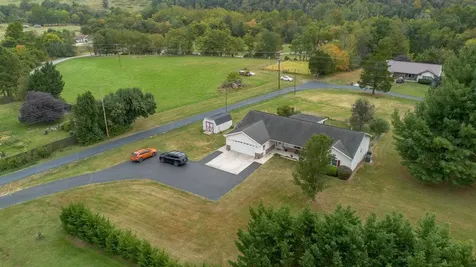 3496 Petersburg Pike Franklin WV 26807