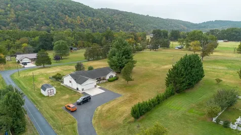 3496 Petersburg Pike Franklin WV 26807